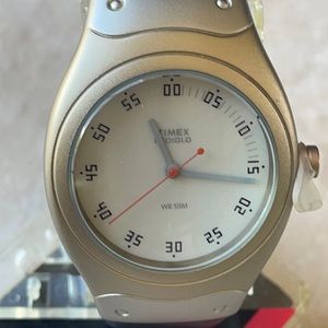 New Timex Men indiglo night light Quartz